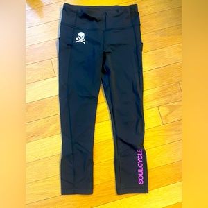 Lululemon Soul Cycle align capris- size 4, NWOT
